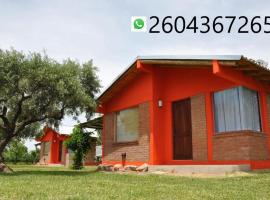 Cabañas Los Viñedos，位于圣拉斐尔的酒店