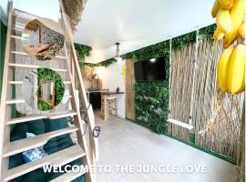Hotel Photo: Nuit dans la jungle - love room