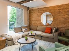 Фотографія готелю: For Students Only Modern Studios and Ensuite Bedrooms with Shared Kitchen at Hillfort House in Brighton