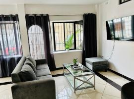 Comfortable 3-Bedroom Apartment, close to the American Consulate, hotel v destinaci Guayaquil
