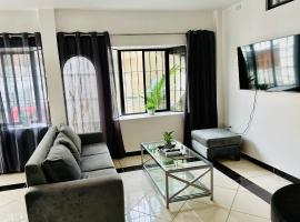 होटल की एक तस्वीर: Comfortable 3-Bedroom Condo in Bellavista, Guayaquil