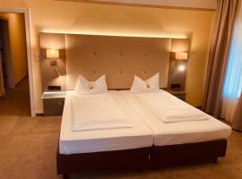 Hotel Rosenheimer Hof, hotel a Traunstein