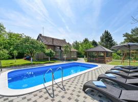 Hotel Foto: Awesome Home In Molve Grede With Heated Swimming Pool