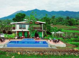 Hotel Foto: Kalaparan Farm House by HiveRooms