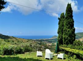 Хотел снимка: Elegante villa panoramica con giardino a 10 minuti dal mare