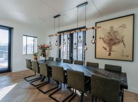 Hotel Photo: Bright & luxurious brand new villa in Amsterdam!