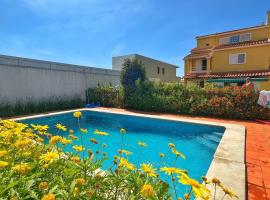 Ξενοδοχείο φωτογραφία: Oceans house - Pool, Sauna, 22 Sleeps, 7m to beach