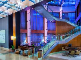 होटल की एक तस्वीर: The Westin Jersey City Newport