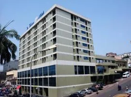 Hotel La Falaise Yaounde, hotel u gradu Jaunde