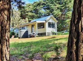 Mornington Peninsula Tiny House - Tiny Stays,位于雷德山的酒店