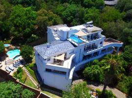 El Shadai Guest House & Spa Hartbeespoort, hotel in Hartbeespoort