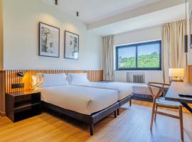 Hotel Acta Madfor, hotel in Madrid