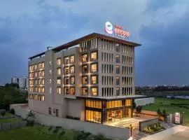 Ramada Encore by Wyndham Indore Nipania, hotel in Indore