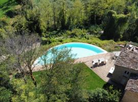 Hotel kuvat: Villa Rilassati - Appartement Rilassati - infinity pool - privé terras - familie vriendelijk