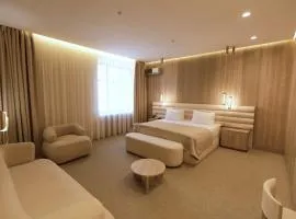 Amsterdam Hotel Aktobe, hotel in Aktobe