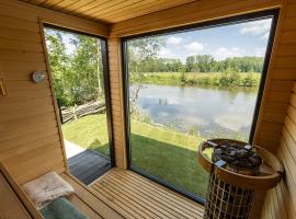 Hotel Photo: Leie Villa II - by the river with sauna & jacuzzi