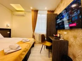 Side One Design Hotel Garni