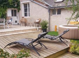 Hotel Foto: Gite de charme au bord de l'Indre avec jacuzzi