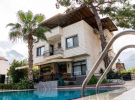 מלון צילום: Spacious Villa with Sea and Mountain View