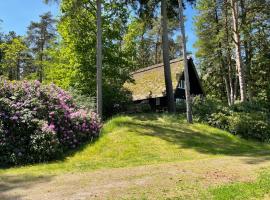 Foto di Hotel: Ferienhaus mit Teich auf 16.000m² in der Natur