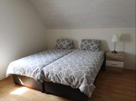 Hotel Foto: Quiet room in Budapest near airport with free parking