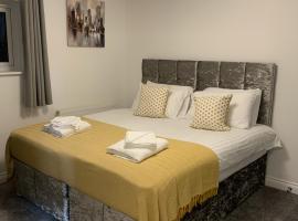 Hotel Photo: 4 Bed- Trematon By Pureserviced