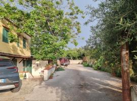 A picture of the hotel: Le colonne di cesare