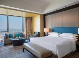 Renaissance Huizhou Hotel, hotel u gradu 'Huizhou'