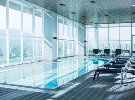 Courtyard by Marriott Santiago Las Condes, hotel in Santiago