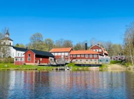 Trehörna Wärdhus & Vandrarhem, hotel en Trehörna