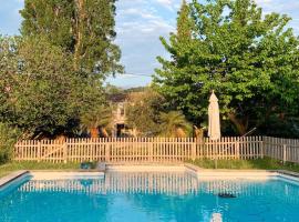 Photo de l’hôtel: Appartement dans un Mas provençal