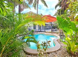 Hotel Photo: Tropical Allure - A Tranquil Fannie Bay Oasis
