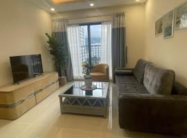A picture of the hotel: HOLI Home Decor Apartments