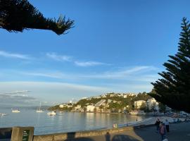 Hotel fotoğraf: Beach house in Oriental Parade