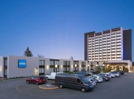 Hotel fotografie: Travelodge by Wyndham Quebec City Hotel & Convention Centre