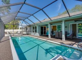 होटल की एक तस्वीर: Cheery Fort Myers Vacation Rental with Private Pool!