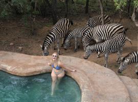 Kruger Park Hostel, hotel in Marloth Park