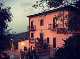 Foto do Hotel: Sant'Elia Country Village