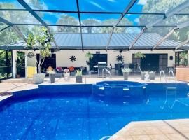 Hotel kuvat: Paradise Pool Cottage in Wellington close to Polo
