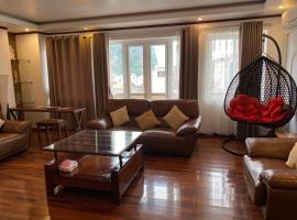 Hotel fotografie: citybay homestay ha long 3BR