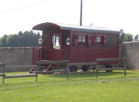 Gambaran Hotel: Il était une fois une Roulotte en Val de Loire...