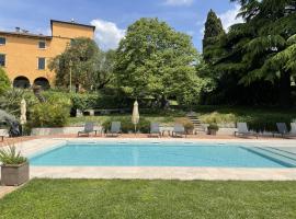 Hotel fotografie: Torre di Terzolan With Pool, Jacuzzi And Golf Putt