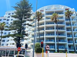 A picture of the hotel: Sea view apartment