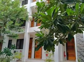 The Palines Apartment Hotel