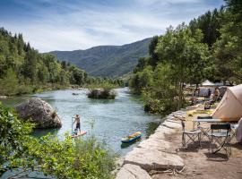 ホテル写真: Huttopia Gorges du Tarn