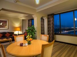 马斯喀特皇冠假日酒店,位于马斯喀特的酒店