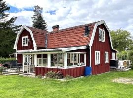 होटल की एक तस्वीर: Holiday home Vikingstad