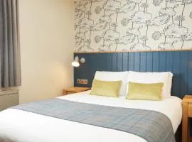 Red Lion Hotel by Greene King Inns