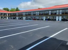 Outdoorsman Motel