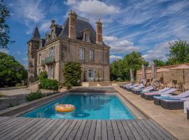 Le Château des Tourelles en Vendée, hôtel à La Gaubretière
